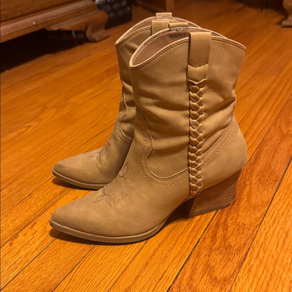 Tan Western Ankle Boots with Braided Detail cowgirl boots